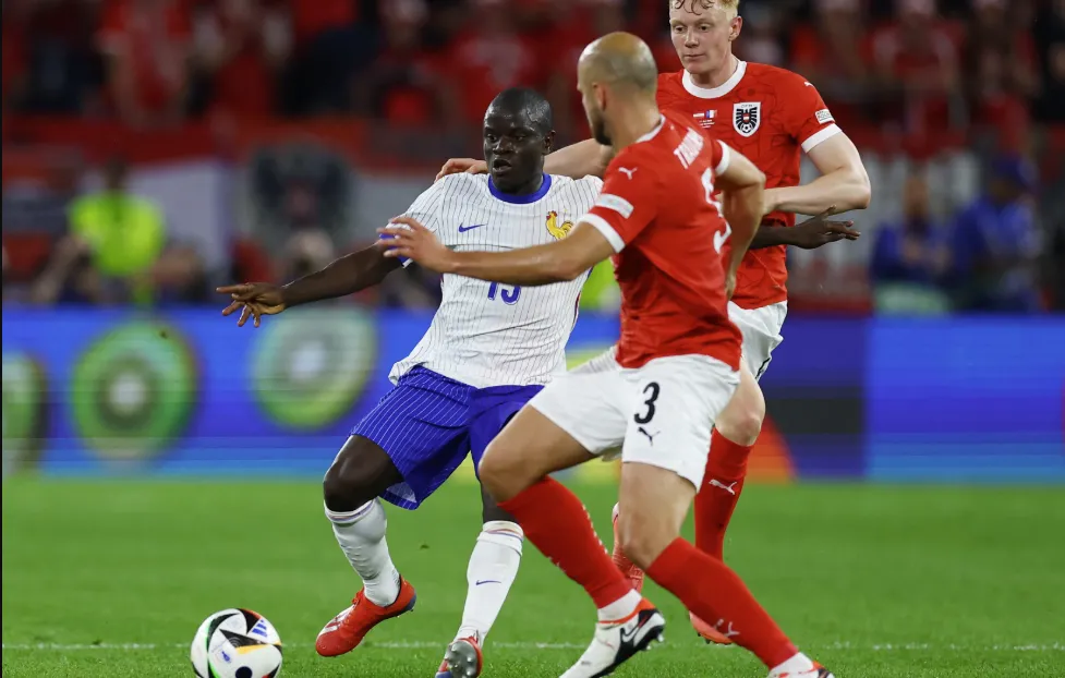A Clash of Heads in the Final Minutes